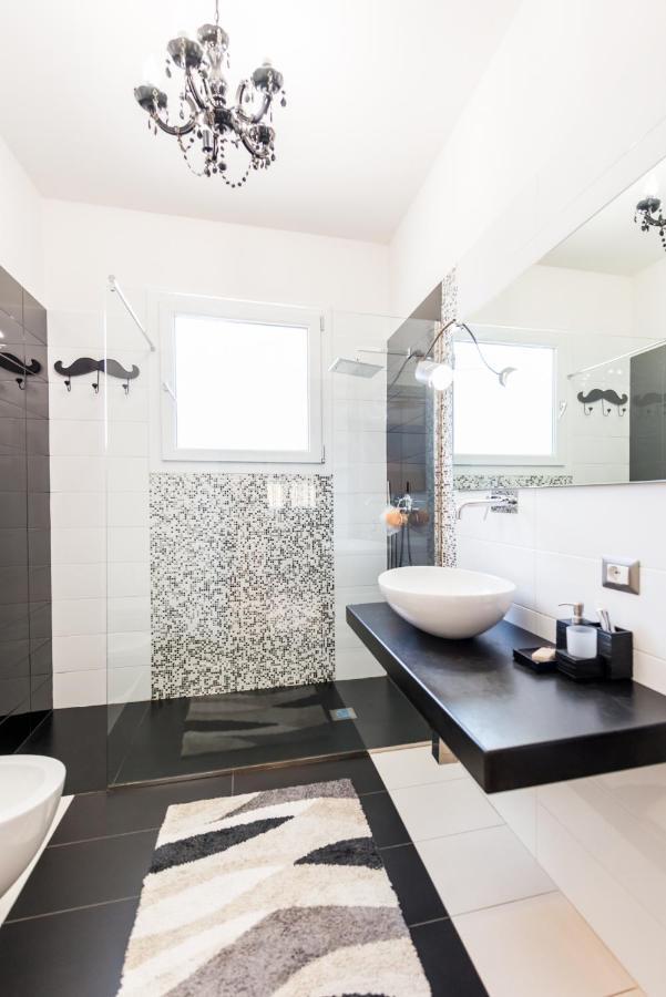 Uliveto' S Apartment Elmas Ngoại thất bức ảnh